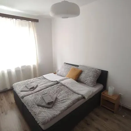 Silent Flat With Sauna In The Centre Of Bratislava, 7min Walking Distance To Downtown דירה *